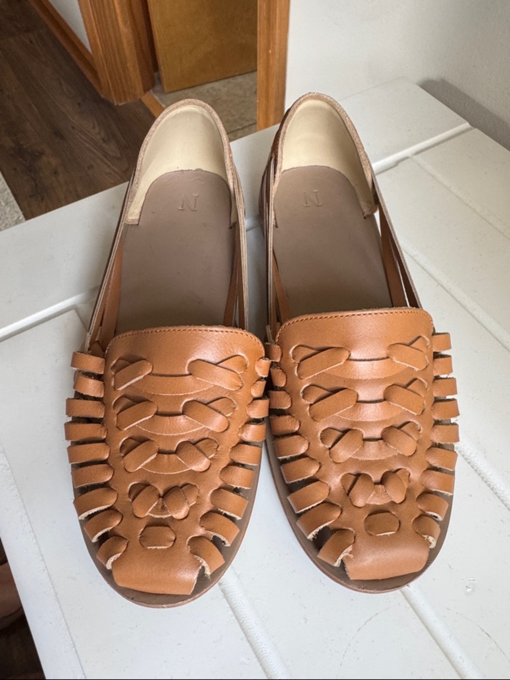 Nisolo Tan Braided Leather Huarache Flats with Box - Picture 5 of 13
